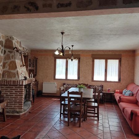 Casa Rural El Pajar Navaluenga Kültér fotó
