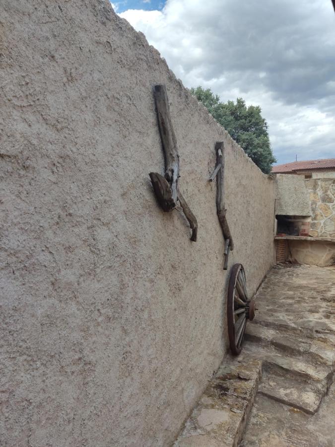 Casa Rural El Pajar Navaluenga Kültér fotó