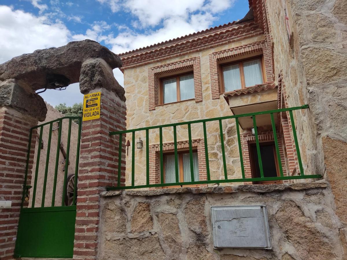 Casa Rural El Pajar Navaluenga Kültér fotó